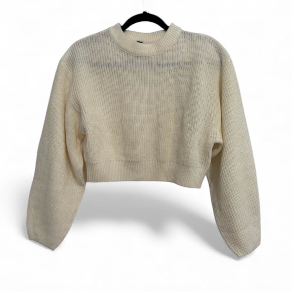Divided H&M off white sweater. Size XS